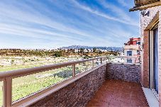 Apartamento en Torre del Mar - A&N Coastal Comfort Apartment with Pool & Parking 