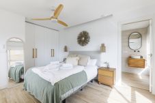 Apartamento en Torre del Mar - A&N Beachfront Sea View Apartment with Terraces –
