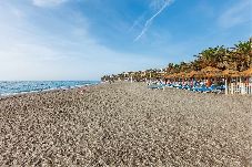 Lägenhet i Nerja - A&N Burriana Beach Terrace Apartment...