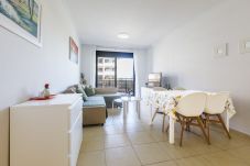 Lägenhet i Torre del Mar - A&N Modern Coast Apartment with Pool & Parking – T