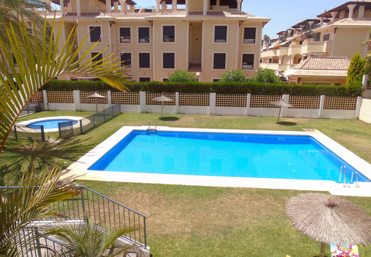 Lägenhet i Benajarafe - A&N Valle Niza Family Retreat – Pool, Terrace & Pa