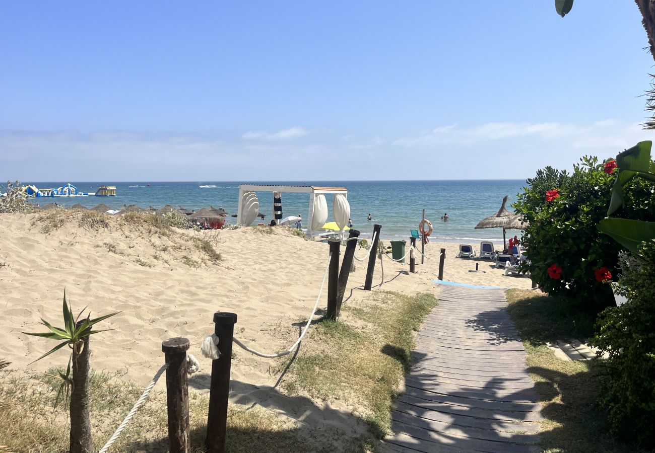 Lägenhet i Marbella - A&N Beach Access Apartment with Pools & Terrace –