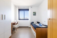 Lägenhet i Torre del Mar - A&N Sunlit Penthouse Steps from the Beach – Torre