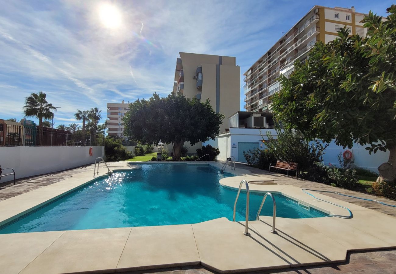 Ferienwohnung in Torre del Mar - A&N Seafront Terrace & Pool Apartment – Torre del